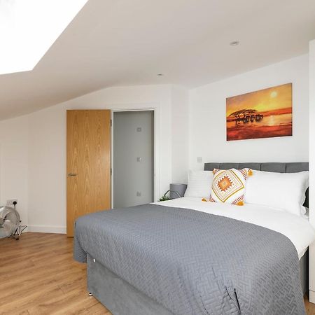 Skyvillion - 4 Bed Luxury Apartment With Balcony & Parking Enfield Exterior foto
