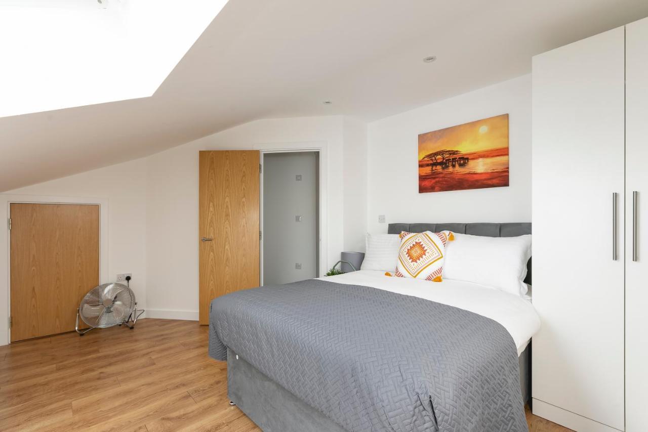 Skyvillion - 4 Bed Luxury Apartment With Balcony & Parking Enfield Exterior foto