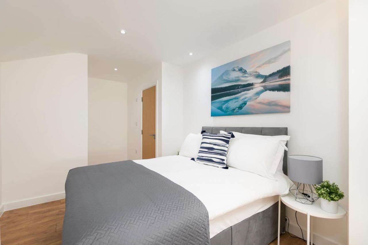 Skyvillion - 4 Bed Luxury Apartment With Balcony & Parking Enfield Exterior foto